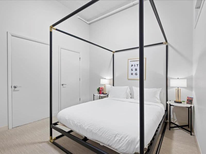 Cozysuites Roomy 1Br, Downtown Pittsburgh Bagian luar foto