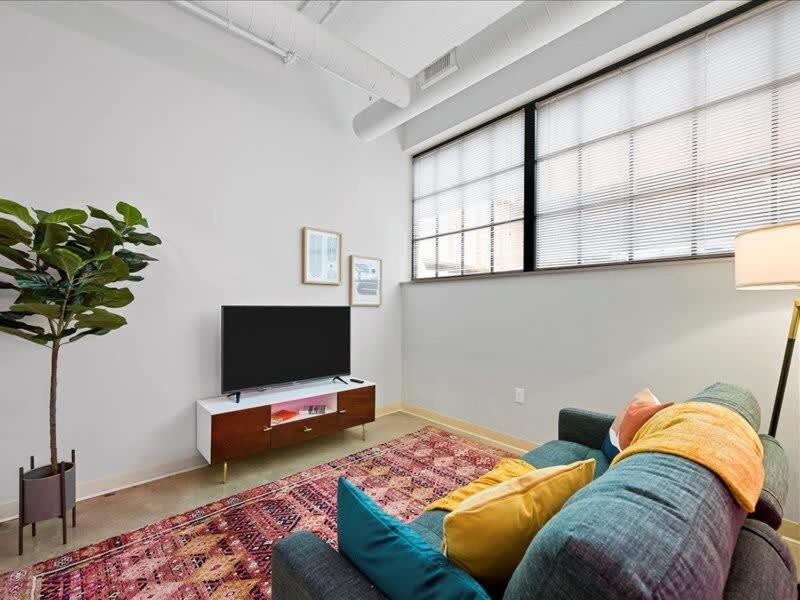 Cozysuites Roomy 1Br, Downtown Pittsburgh Bagian luar foto