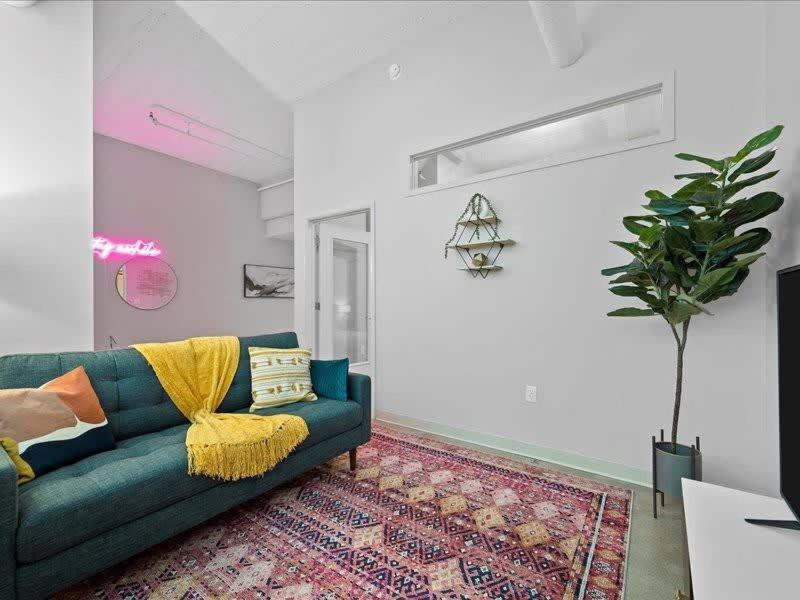 Cozysuites Roomy 1Br, Downtown Pittsburgh Bagian luar foto