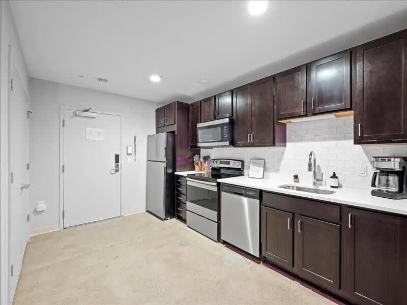 Cozysuites Roomy 1Br, Downtown Pittsburgh Bagian luar foto