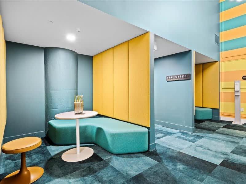 Cozysuites Roomy 1Br, Downtown Pittsburgh Bagian luar foto