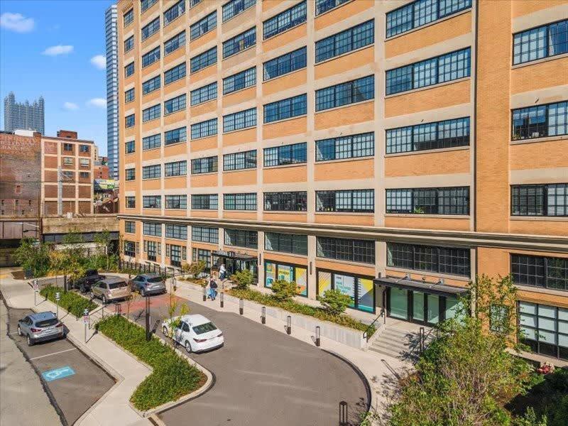 Cozysuites Roomy 1Br, Downtown Pittsburgh Bagian luar foto