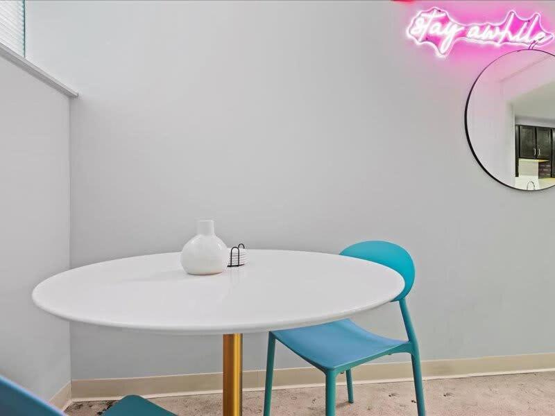 Cozysuites Roomy 1Br, Downtown Pittsburgh Bagian luar foto